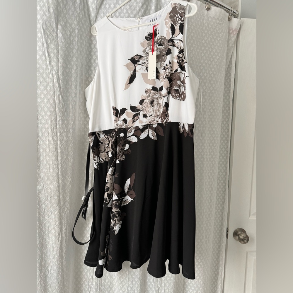 Elle cocktail dress with belt - size XXL